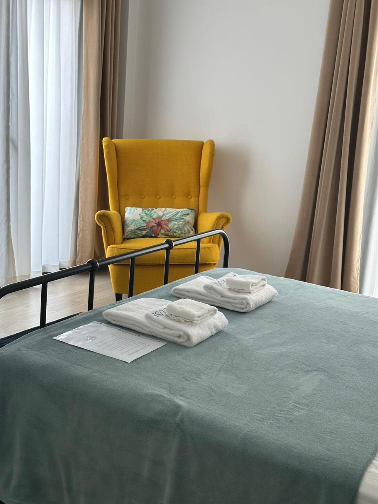 Hope House Parede Apartment Екстериор снимка